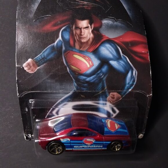 2016 Hot Wheels Batman VS Superman 5/7 Muscle Tone - Picture 2 of 6